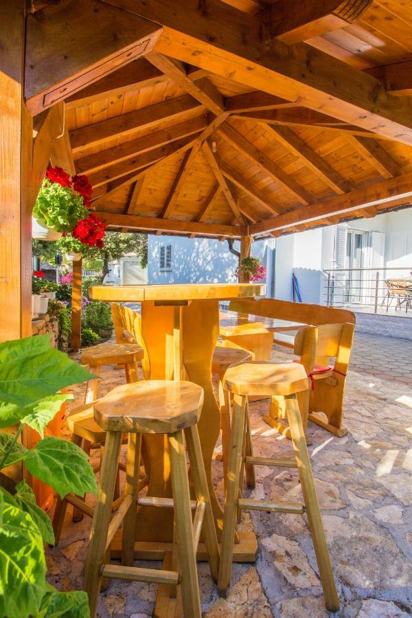 Apartmani Vesna Grebastica Exterior photo