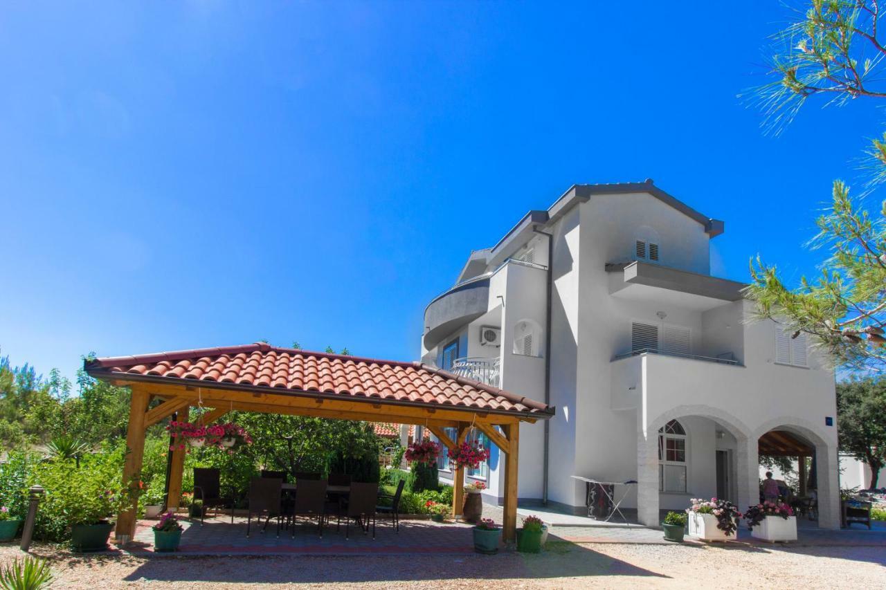 Apartmani Vesna Grebastica Exterior photo