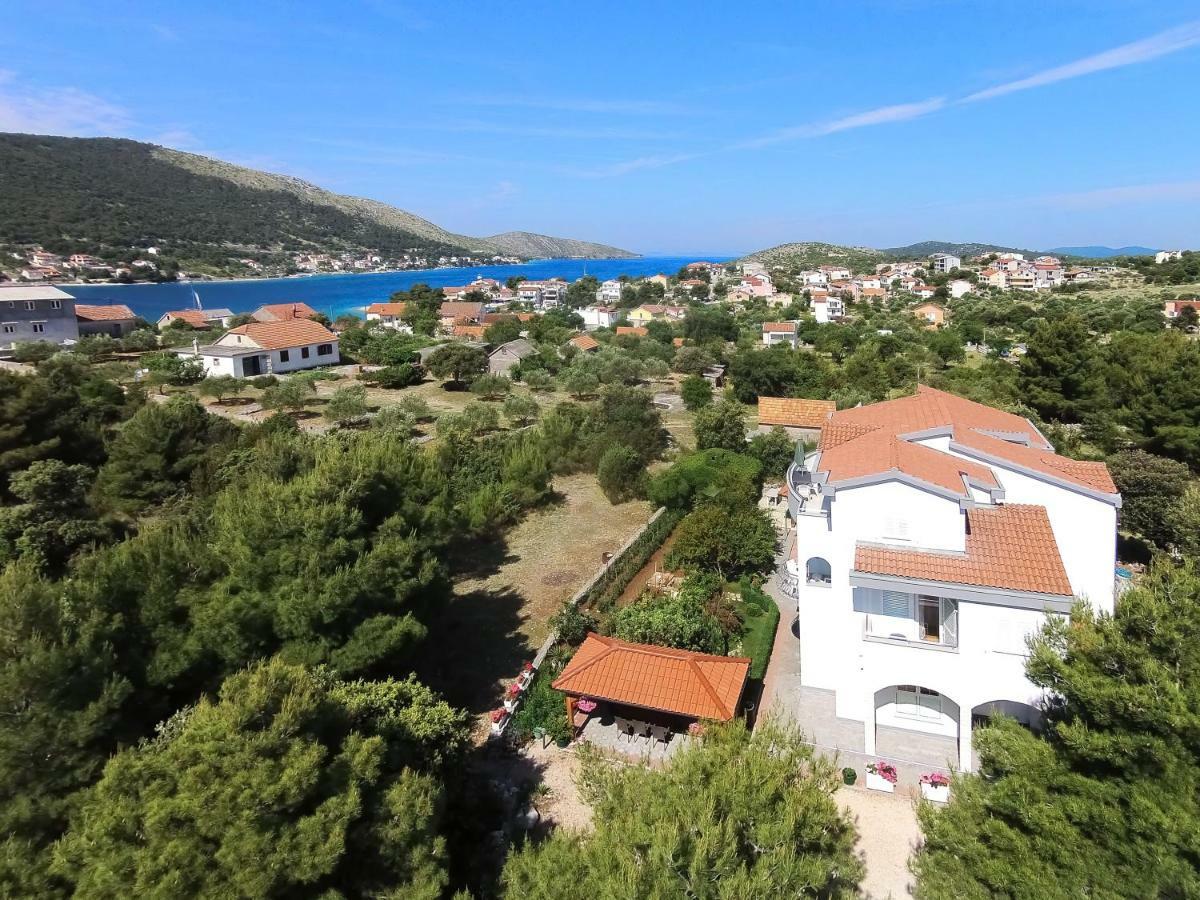 Apartmani Vesna Grebastica Exterior photo