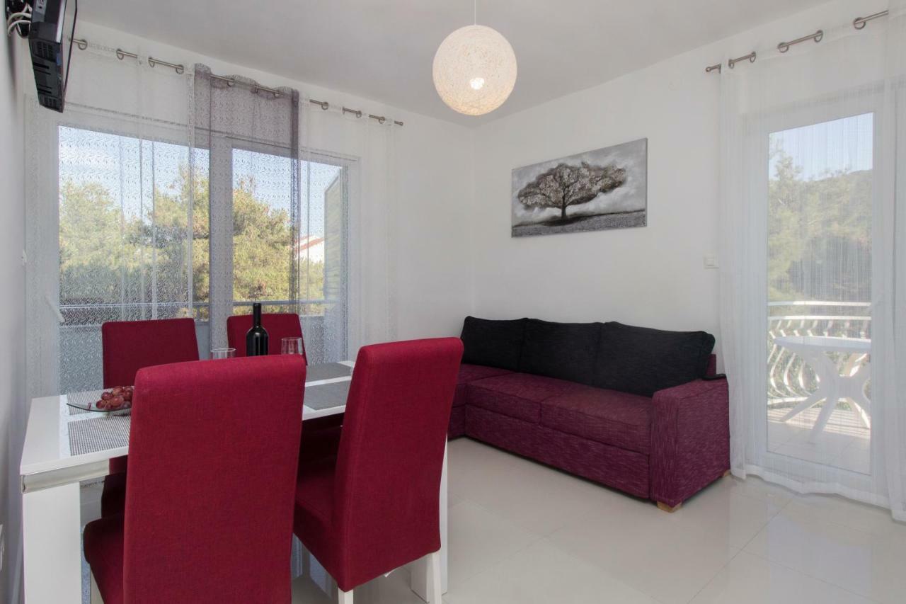 Apartmani Vesna Grebastica Exterior photo