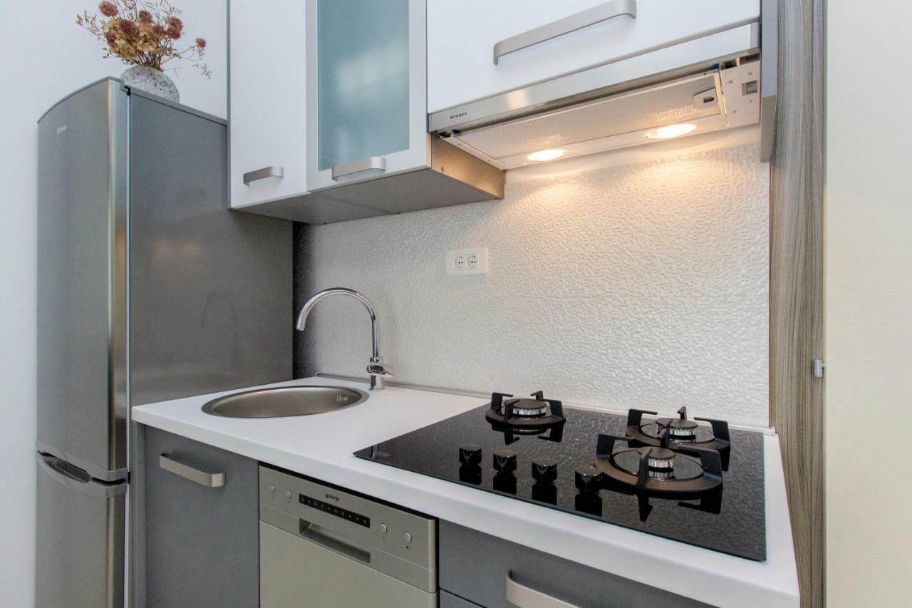Apartmani Vesna Grebastica Exterior photo