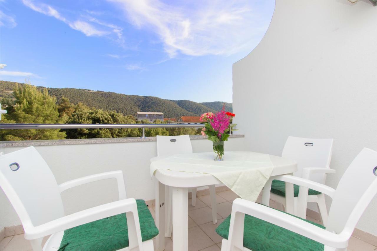 Apartmani Vesna Grebastica Exterior photo