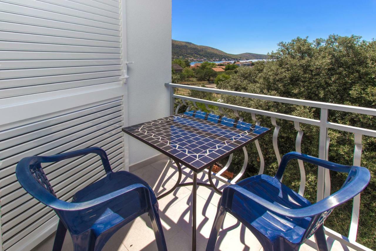 Apartmani Vesna Grebastica Exterior photo